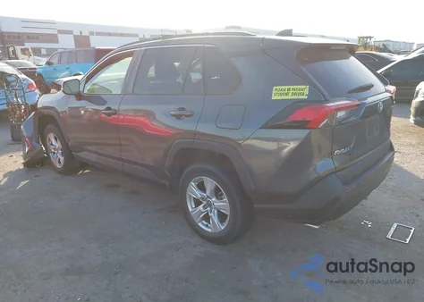 2021 Toyota Rav4 Xle z USA, uszkodzony, nr VIN 2T3W1RFV2MC171463